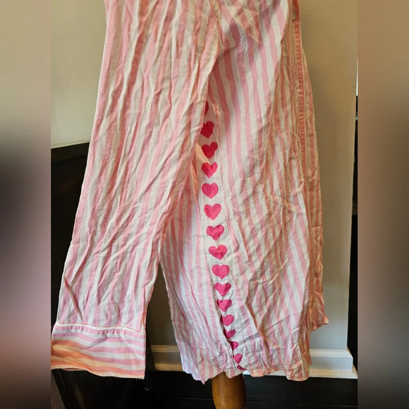 Victoria's Secret •XS• White Pink Striped Sleep Shirt Button Heart Detail sides - Picture 3 of 10